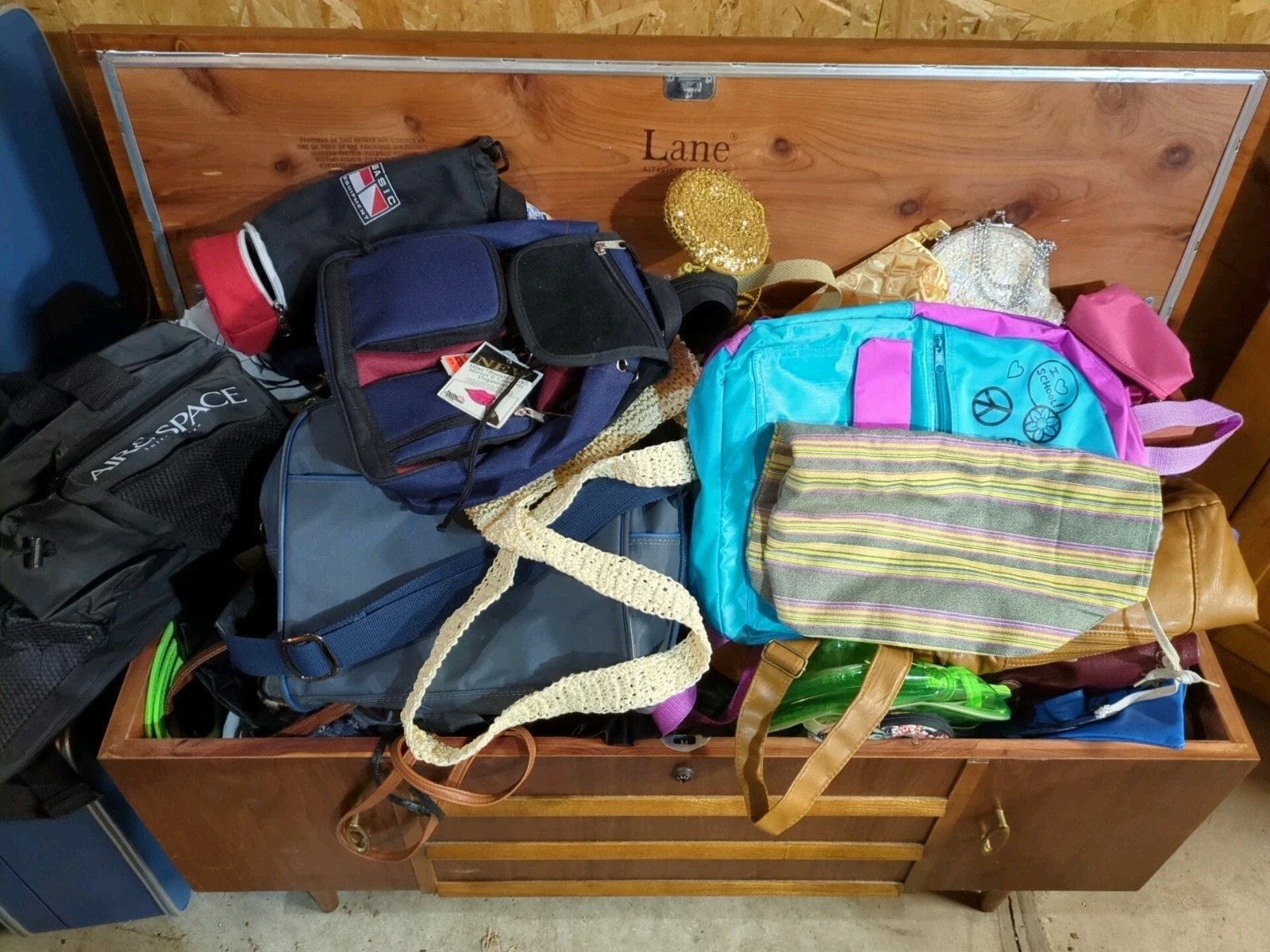 Listing photo 1